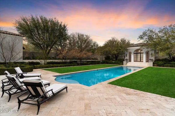 $10,000,000 | 10244 East Hualapai Drive, Scottsdale, AZ 85255