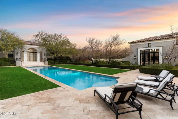 $10,000,000 | 10244 East Hualapai Drive, Scottsdale, AZ 85255