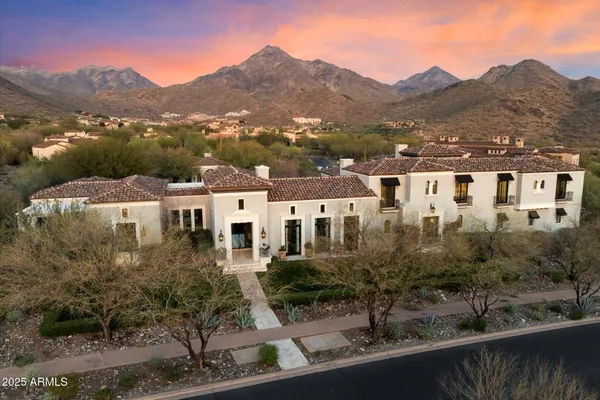 $10,000,000 | 10244 East Hualapai Drive, Scottsdale, AZ 85255
