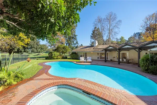$3,750,000 | 630 West Devon Place, Long Beach, CA 90807