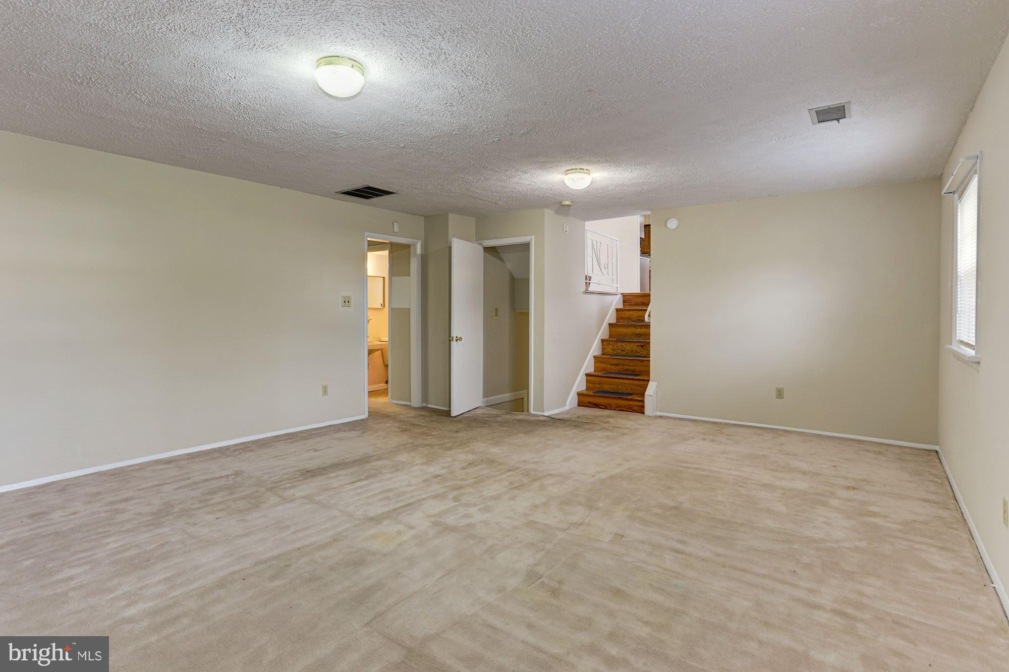 13114 Fernedge Road Silver Spring, MD 20906 - Photo 23 of 37 Family Room