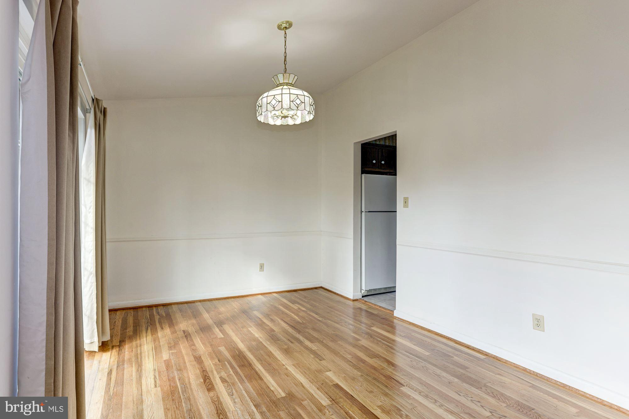 13114 Fernedge Road Silver Spring, MD 20906 - Photo 6 of 37 Dining Room