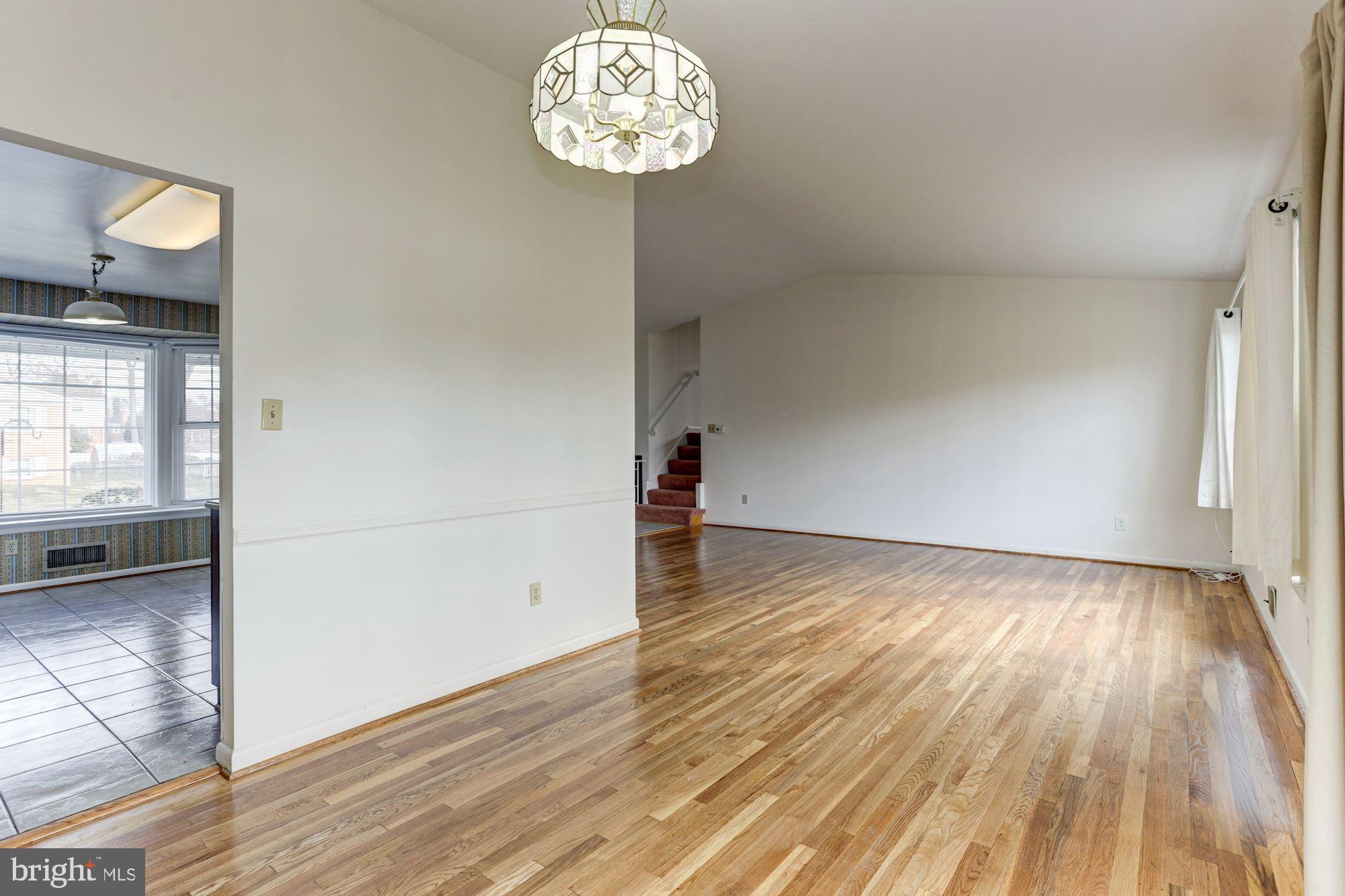 13114 Fernedge Road Silver Spring, MD 20906 - Photo 7 of 37 Dining Room