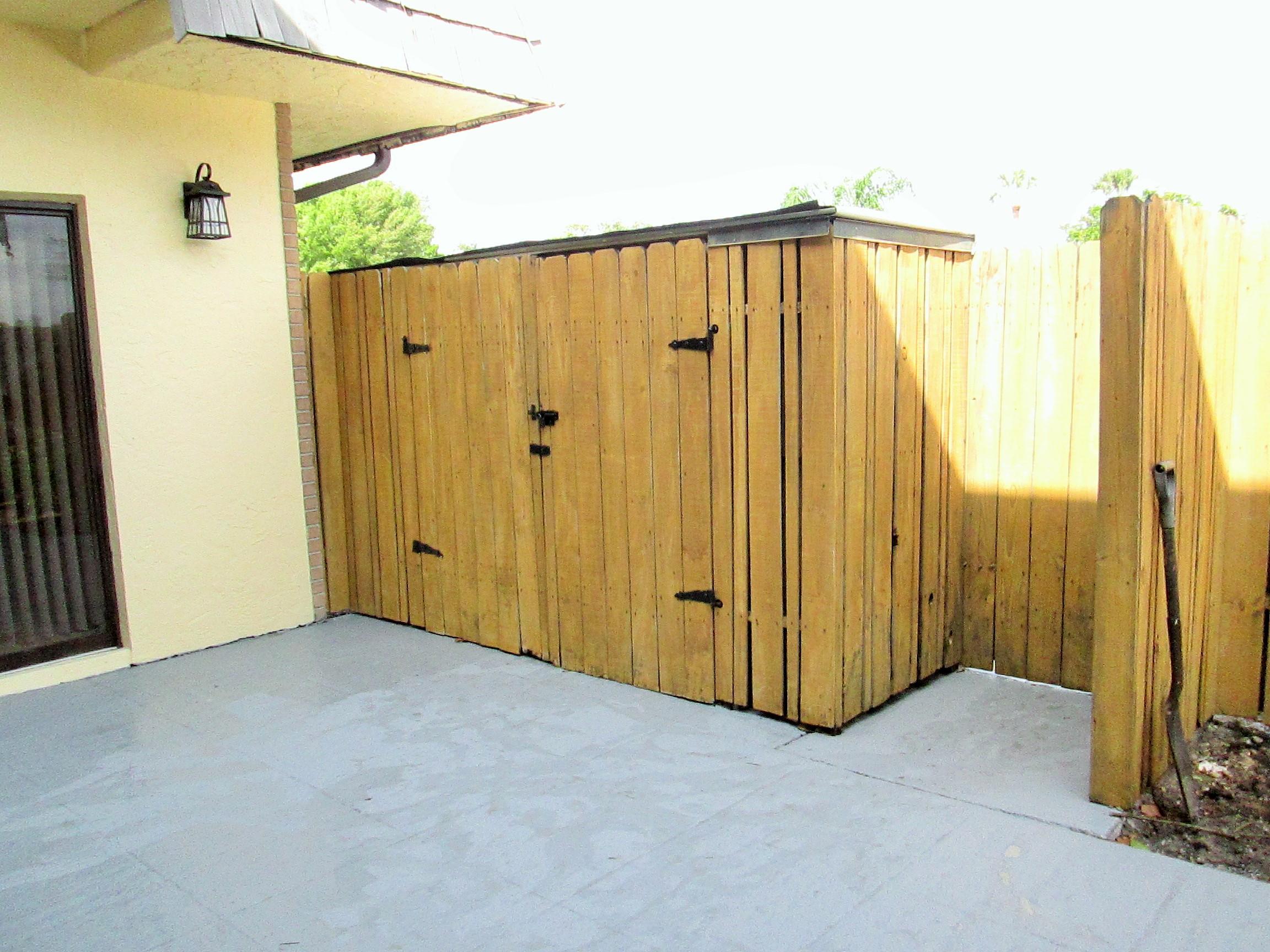 4620 Cherry Road West Palm Beach, FL 33417 - Photo 2 of 28 IMG_2970