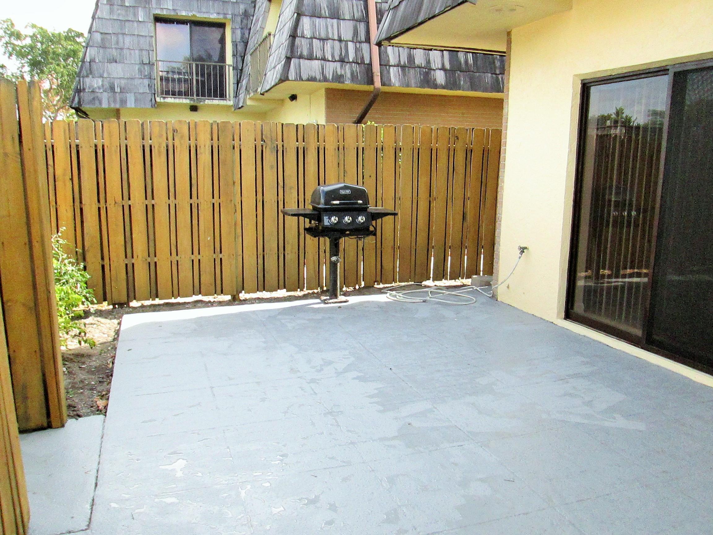 4620 Cherry Road West Palm Beach, FL 33417 - Photo 3 of 28 IMG_2968