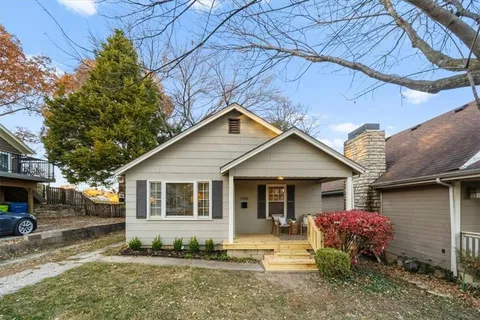 $289,000 | 1908 West 47th Terrace, Westwood, KS 66205