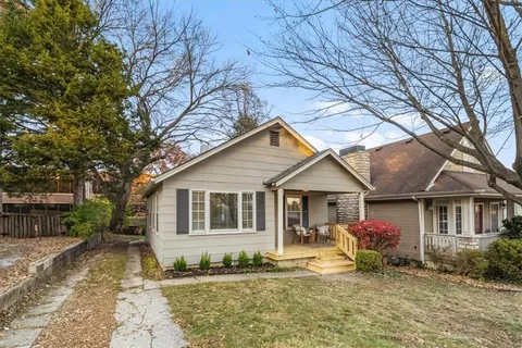 $289,000 | 1908 West 47th Terrace, Westwood, KS 66205