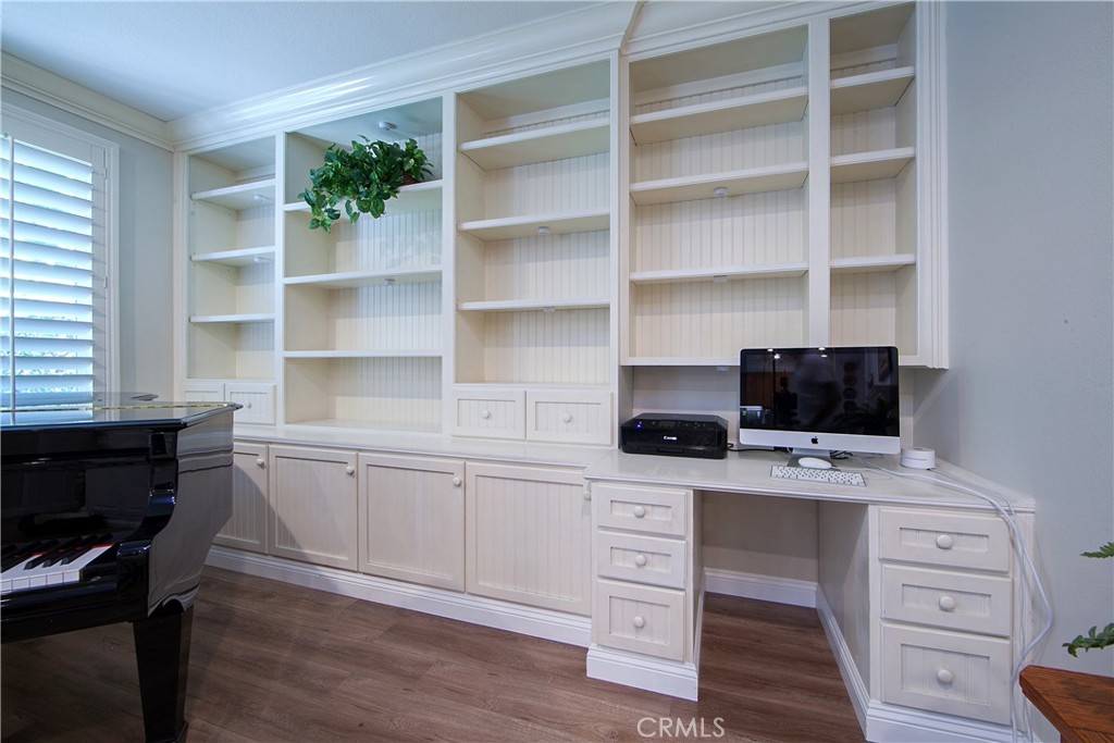 4 Sutherland Drive Ladera Ranch, CA 92694 - Photo 9 of 28 a view with a workspace