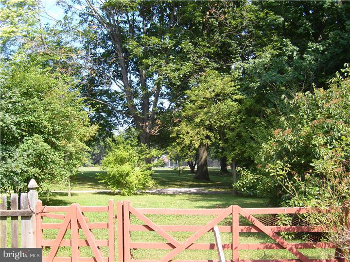 1517 James Road Wynnewood, PA 19096 - Photo 4 of 4 Gallery Image 4
