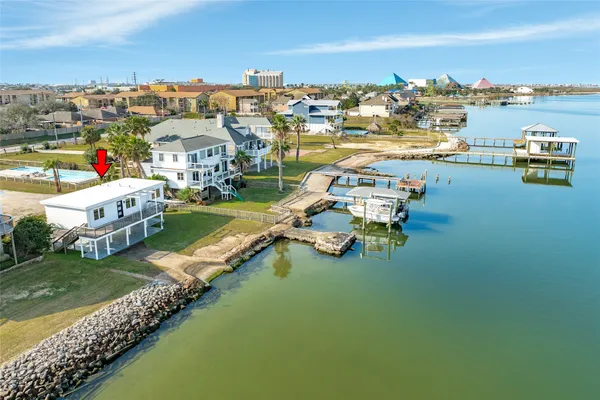 a picture of city view with lake view and boat