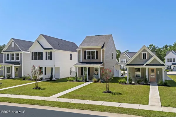$247,990 | 704 Savinwood Trail Northeast, Bolivia, NC 28422