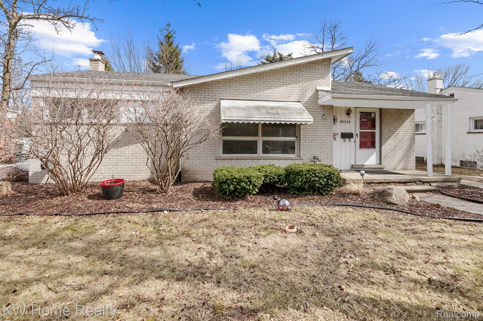 23114 Farmington Road Farmington, MI 48336 - Photo 24 of 25 Gallery Image 24