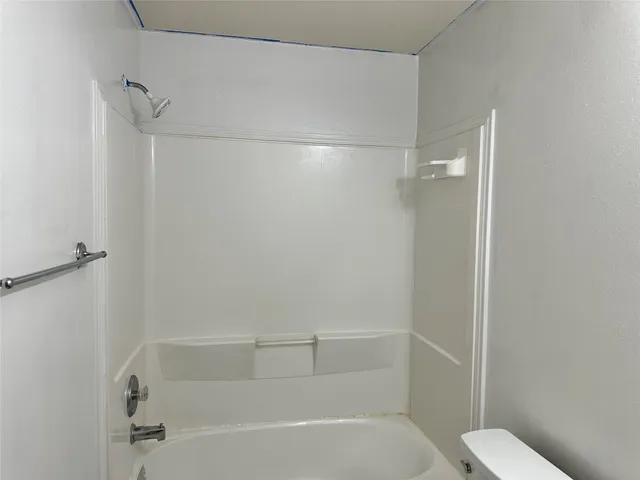 $1,900 | 14531 Morningside View Drive, Houston, TX 77047