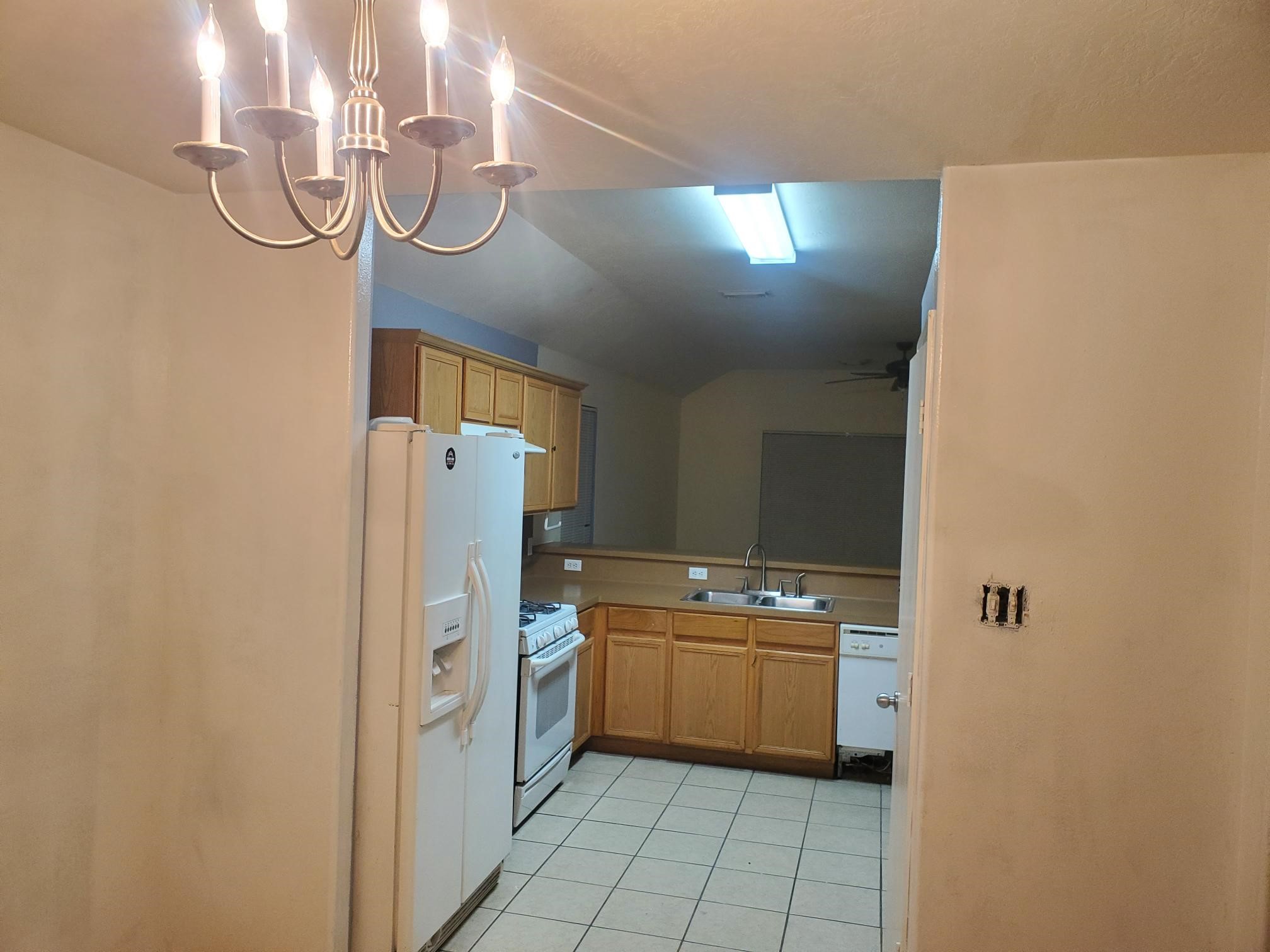 14531 Morningside View Drive Houston, TX 77047 - Photo 5 of 13