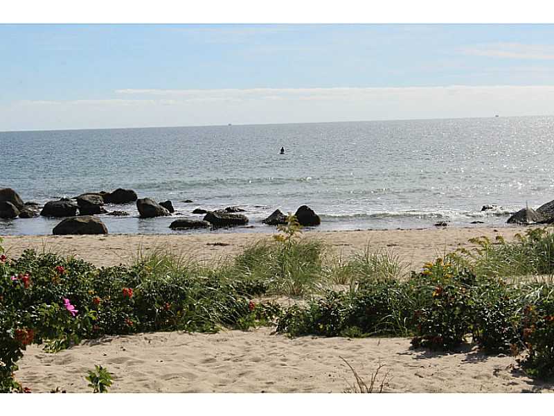 17 West End Road Charlestown, RI 02813 - Photo 4 of 8 View.
