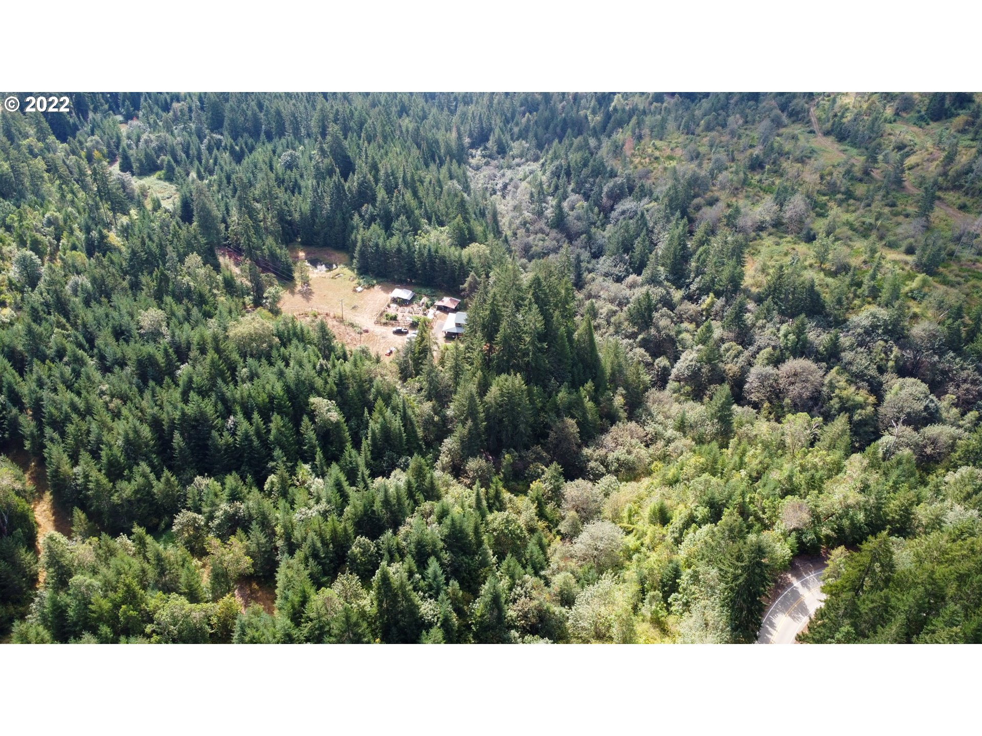 2763 Upper Smith River Road Drain, OR 97435 - Photo 18 of 24 Gallery Image 18