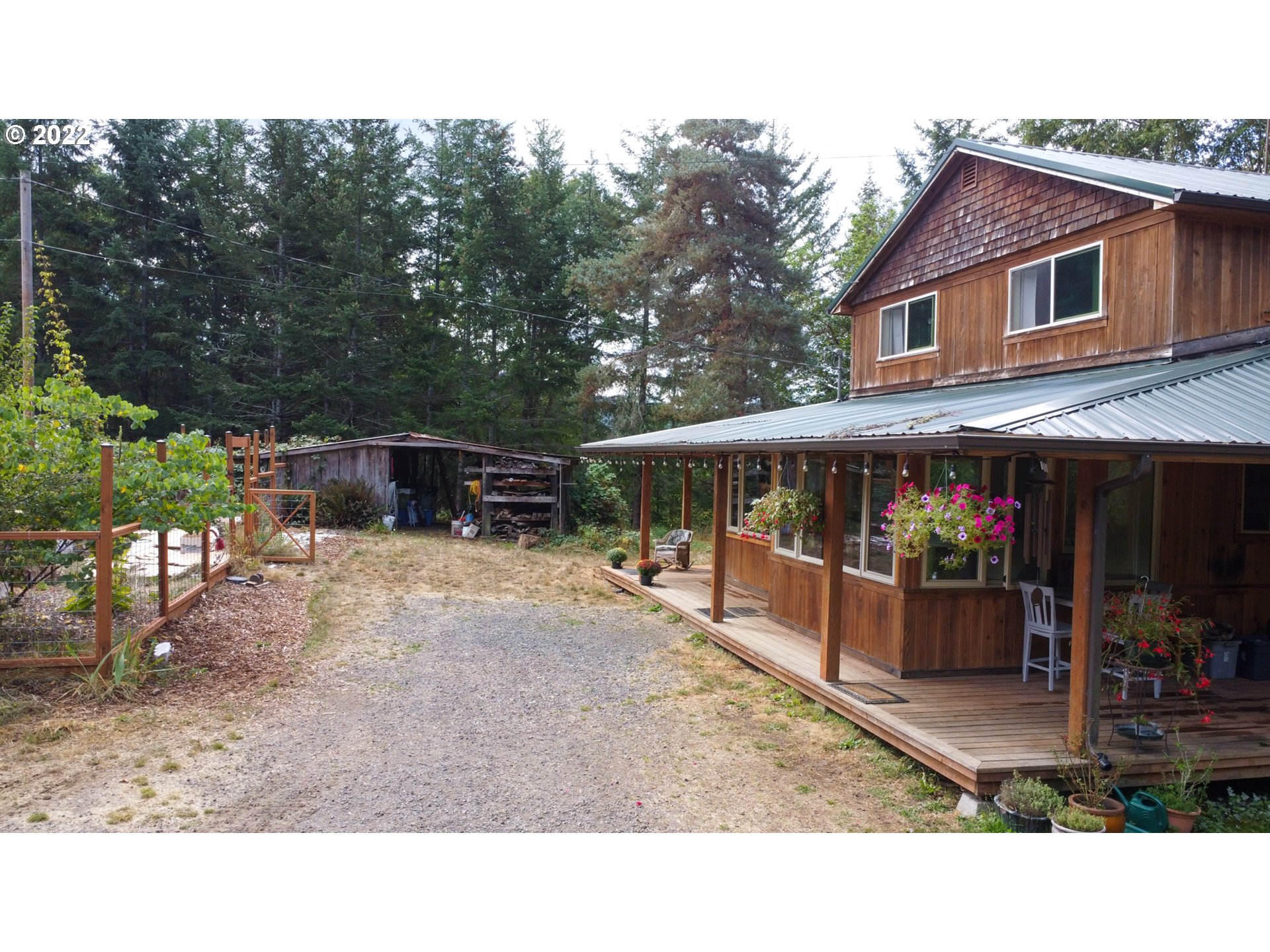 2763 Upper Smith River Road Drain, OR 97435 - Photo 3 of 24 Gallery Image 3