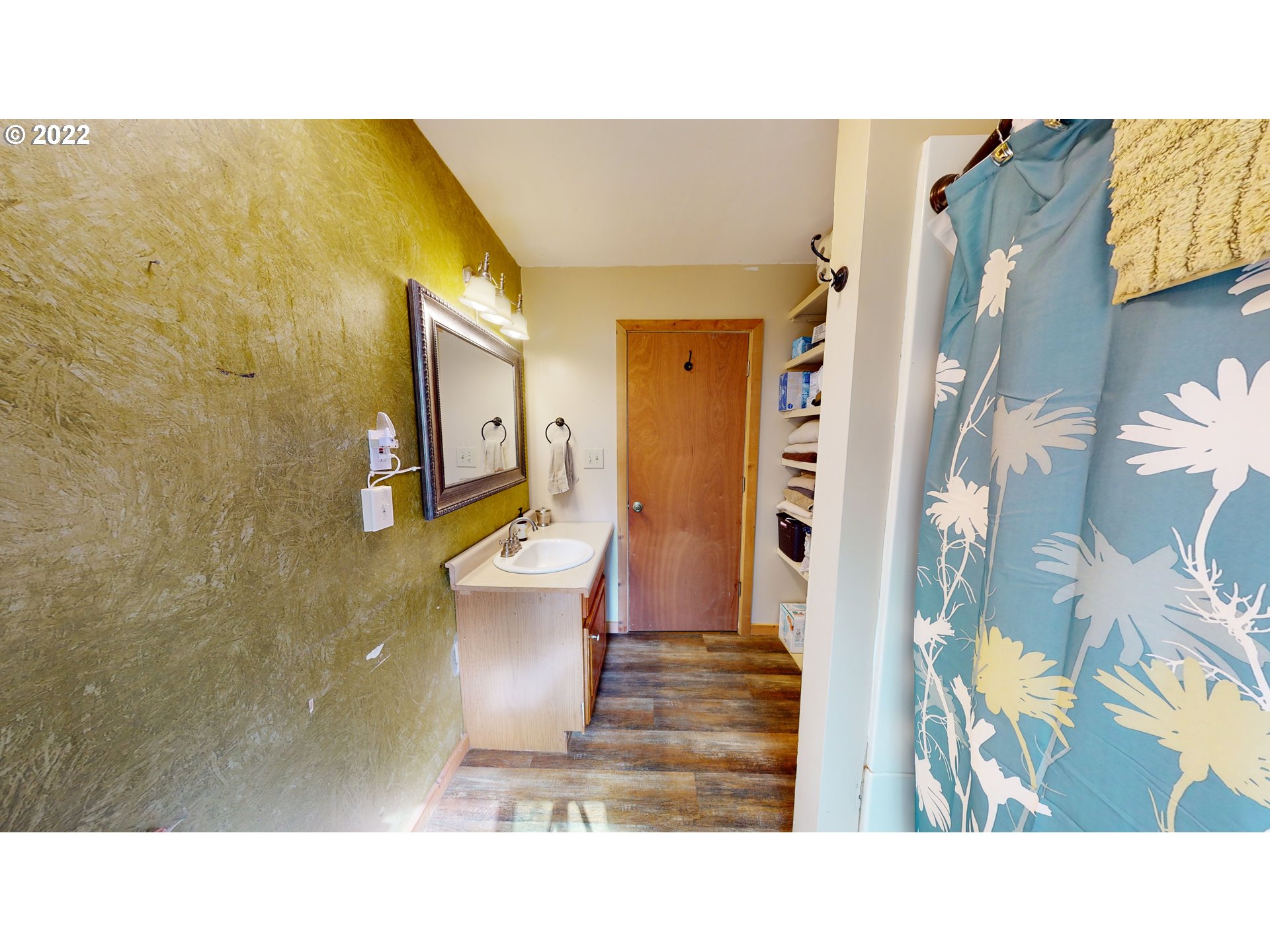 2763 Upper Smith River Road Drain, OR 97435 - Photo 10 of 24 Bathroom