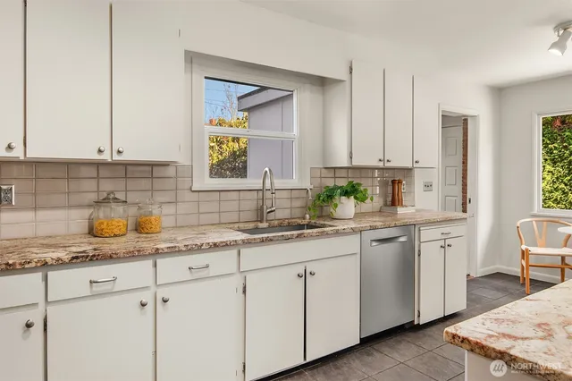 $1,399,000 | 3126 Northwest 91st Street, Seattle, WA 98117