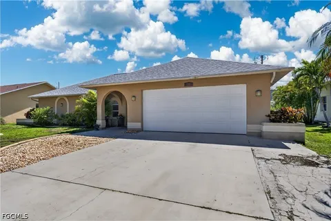 $395,900 | 4005 Southwest 27th Avenue, Cape Coral, FL 33914