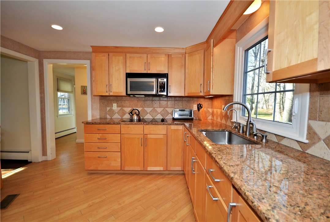 280 South Cobble Hill Road Warwick, RI 02886 - Photo 23 of 38 Gallery Image 23