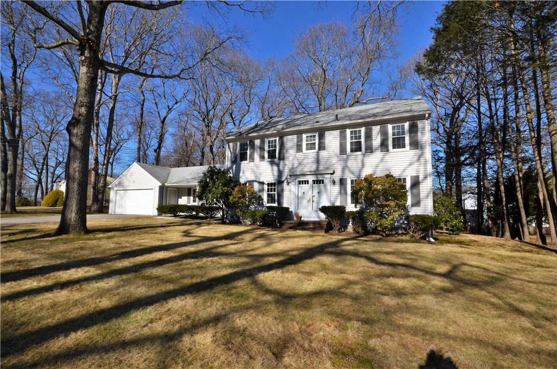 280 South Cobble Hill Road Warwick, RI 02886 - Photo 3 of 38 Gallery Image 3