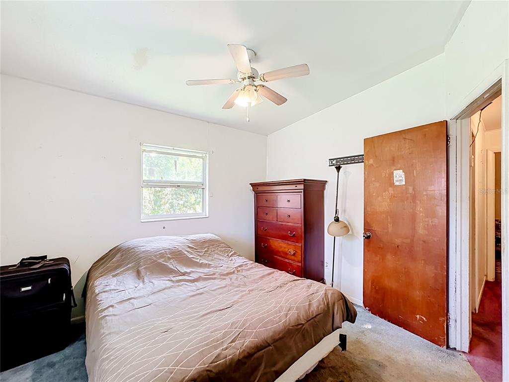 202 North 39th Street Fort Pierce, FL 34947 - Photo 12 of 45
