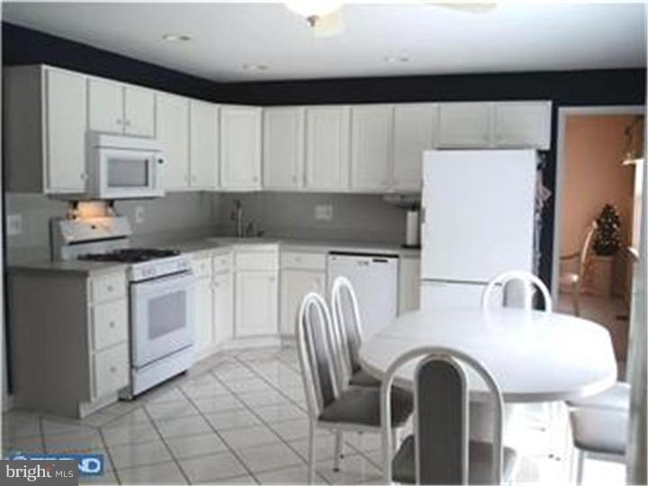 1170 Church Road Springfield, PA 19064 - Photo 4 of 12 Kitchen