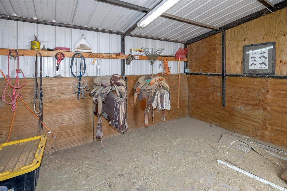 10551 Anderson Road Amarillo, TX 79118 - Photo 6 of 28 a view of a bike garage