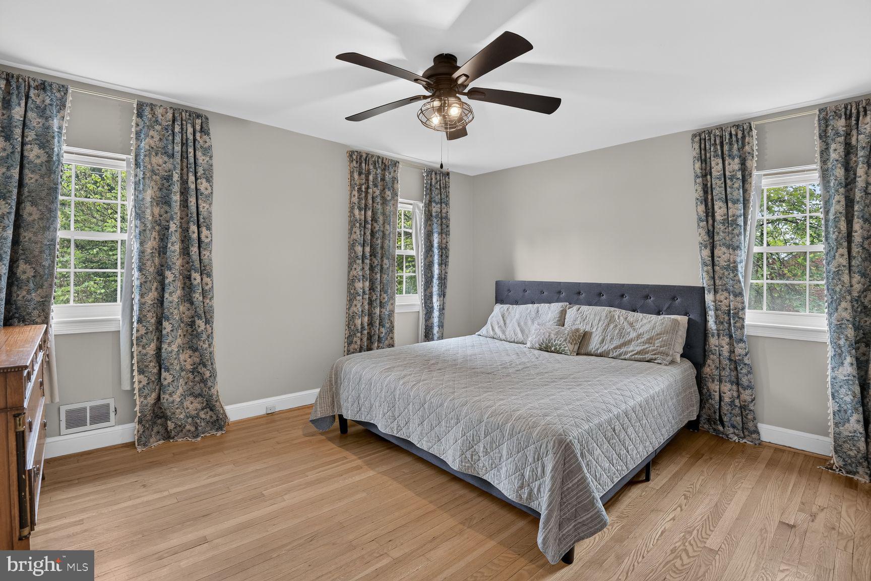 2611 Arvin Street Silver Spring, MD 20902 - Photo 19 of 42 Primary Bedroom