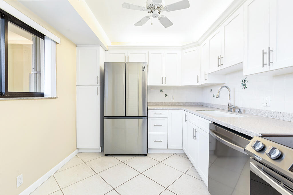 400 Ocean Trail Way, Unit 203 Jupiter, FL 33477 - Photo 8 of 25 IMG_0202