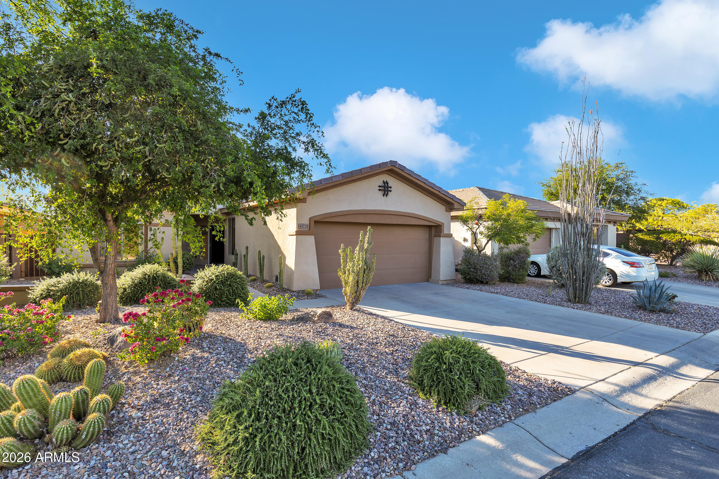 41724 North Crooked Stick Road Anthem, AZ 85086 - Photo 3 of 66