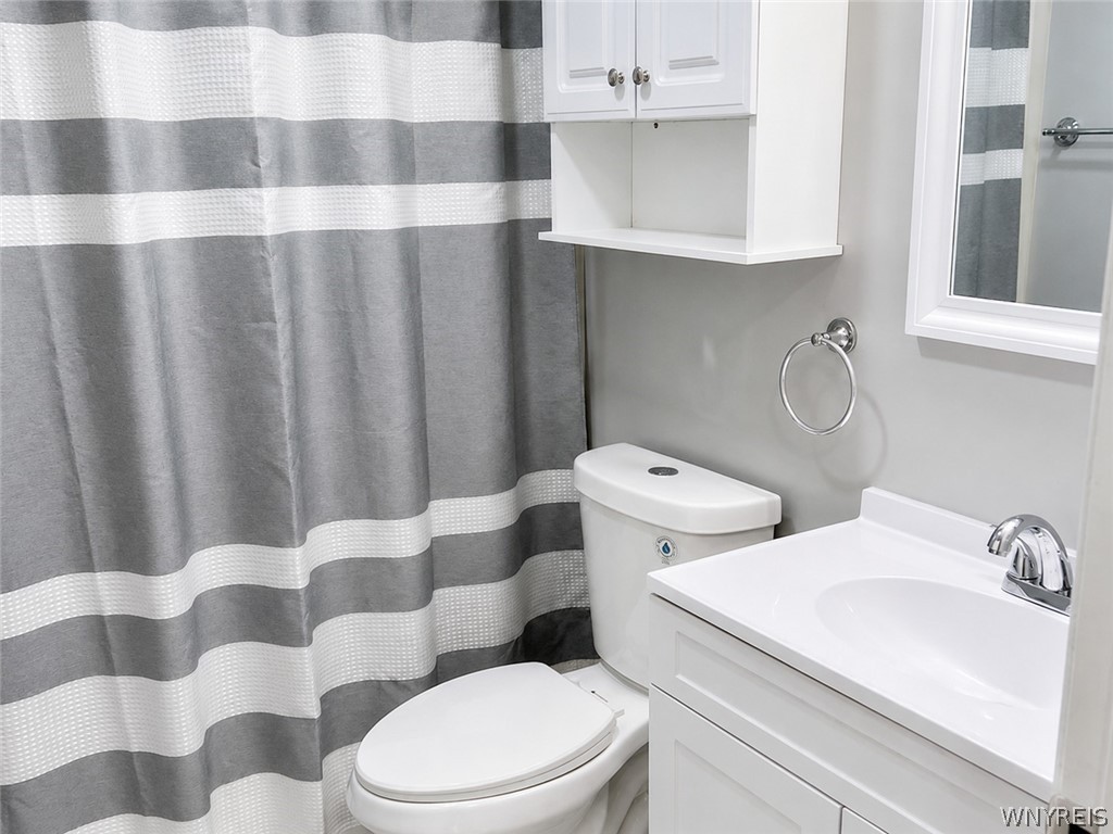 6293 Robinson Road Lockport Town, NY 14094 - Photo 23 of 40