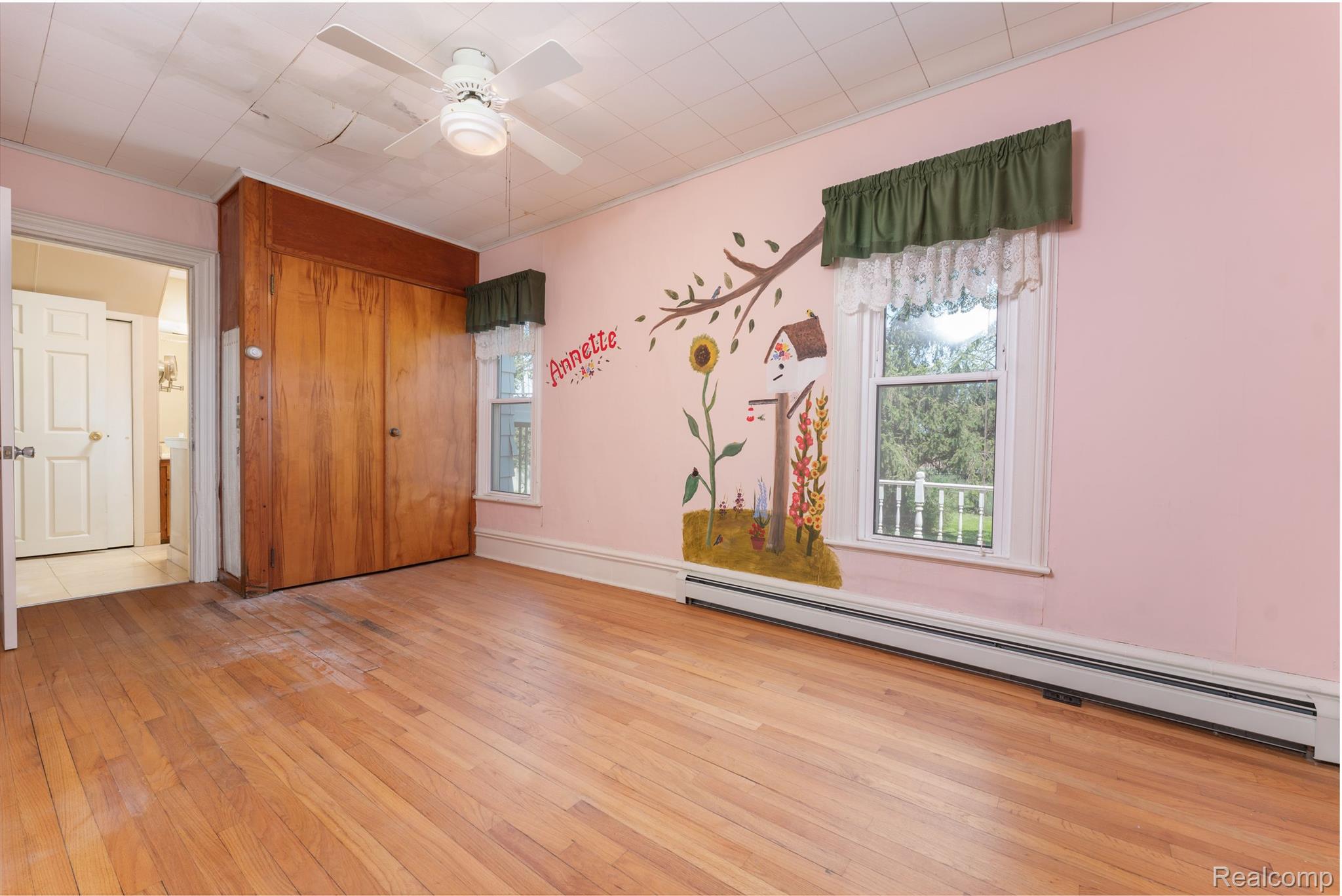 8503 Byron Road Howell, MI 48855 - Photo 13 of 27 Gallery Image 13