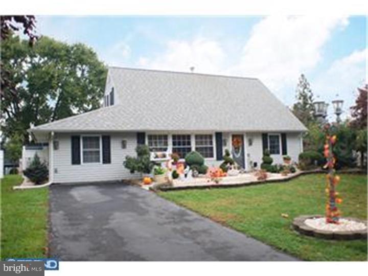 9 Canary Road Levittown, PA 19057 - Photo 1 of 22