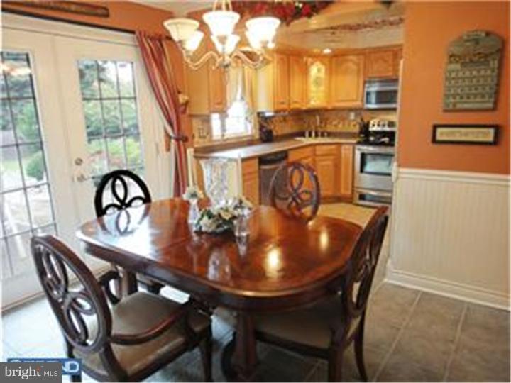 9 Canary Road Levittown, PA 19057 - Photo 5 of 22
