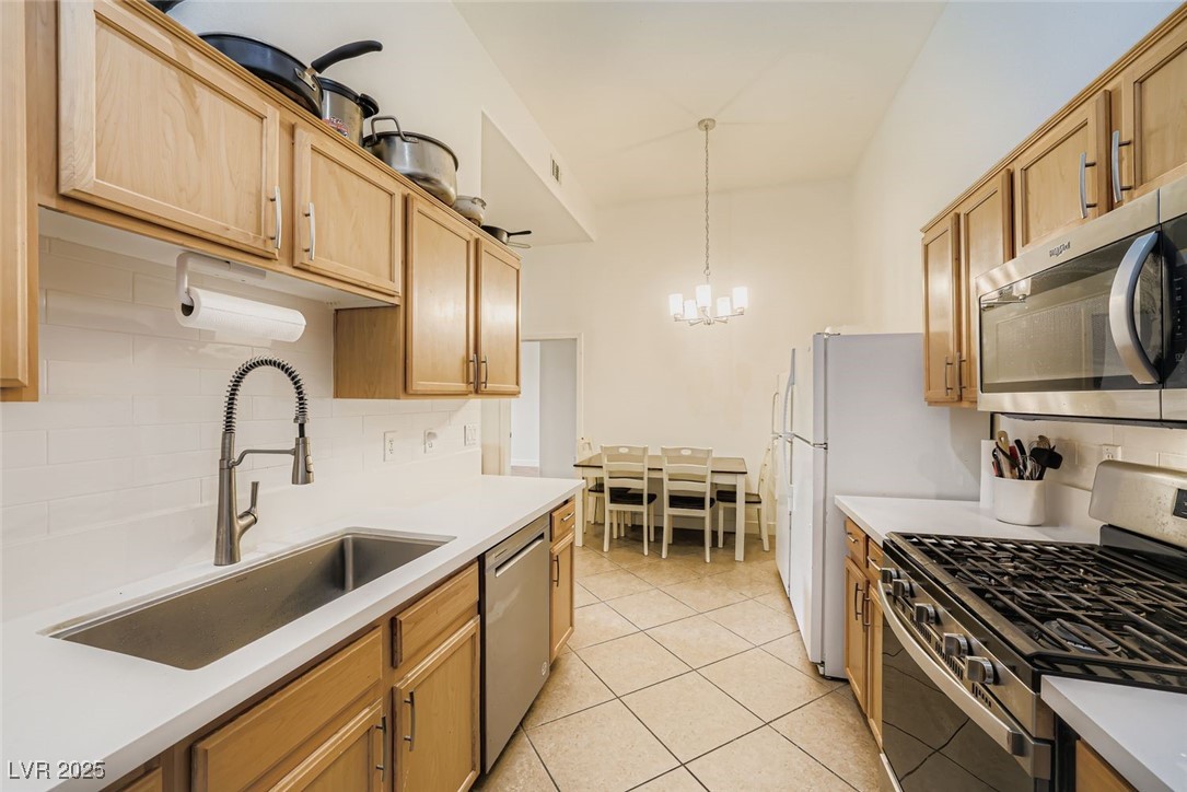 3350 Cactus Shadow Street, Unit 203 Las Vegas, NV 89129 - Photo 12 of 29