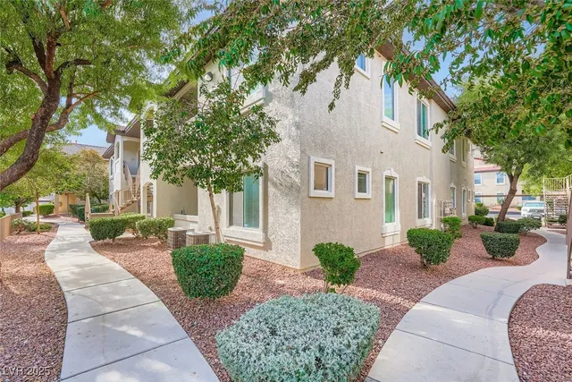 $280,000 | 3350 Cactus Shadow Street, Unit 203, Las Vegas, NV 89129