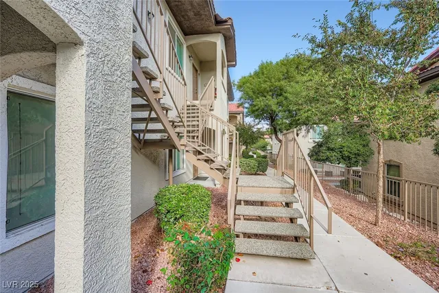 $280,000 | 3350 Cactus Shadow Street, Unit 203, Las Vegas, NV 89129