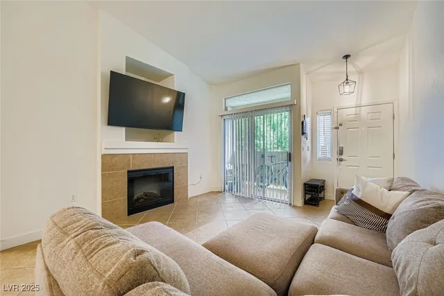 $280,000 | 3350 Cactus Shadow Street, Unit 203, Las Vegas, NV 89129