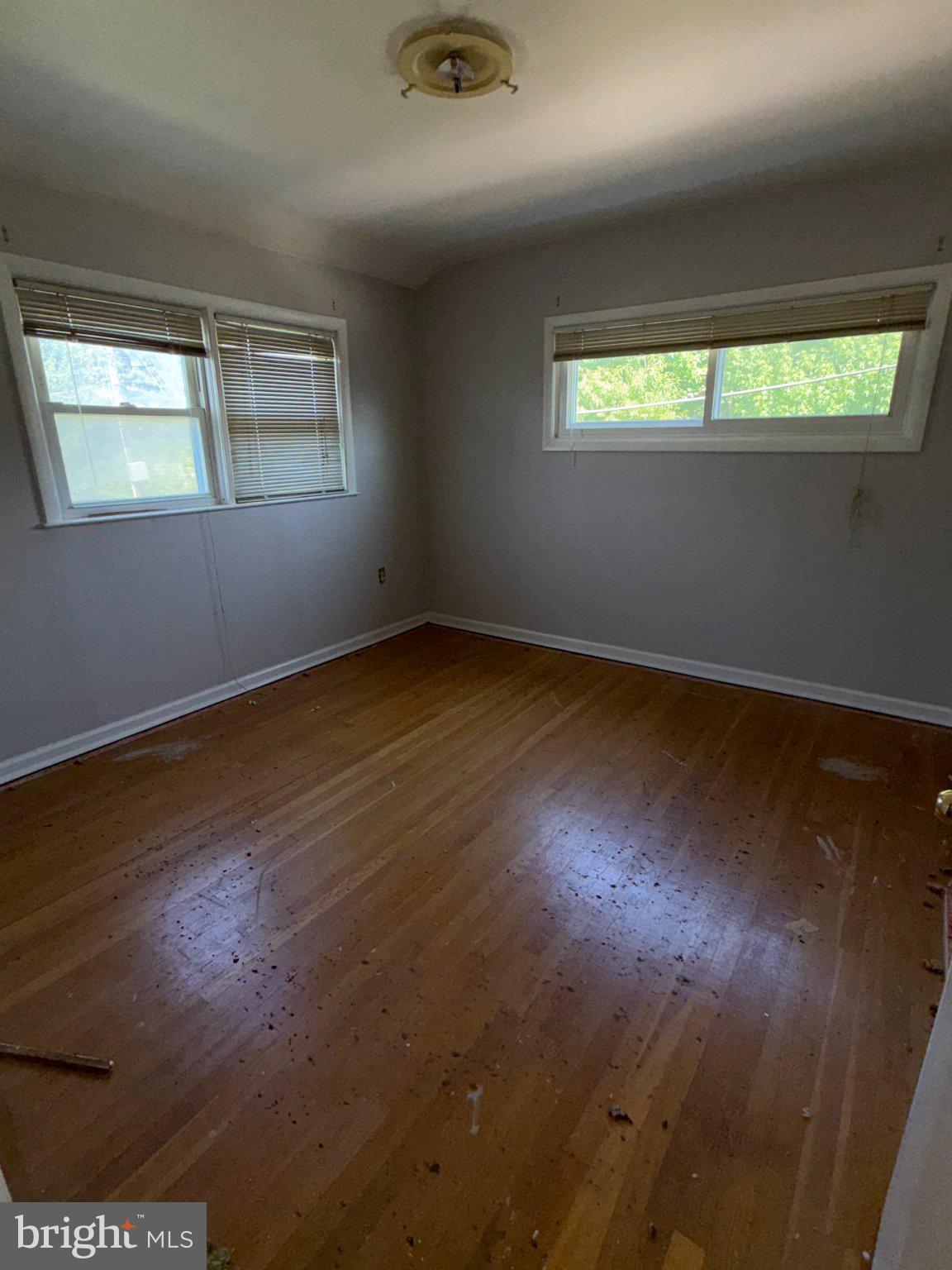 349 Southeastern Terrace Baltimore, MD 21221 - Photo 7 of 11