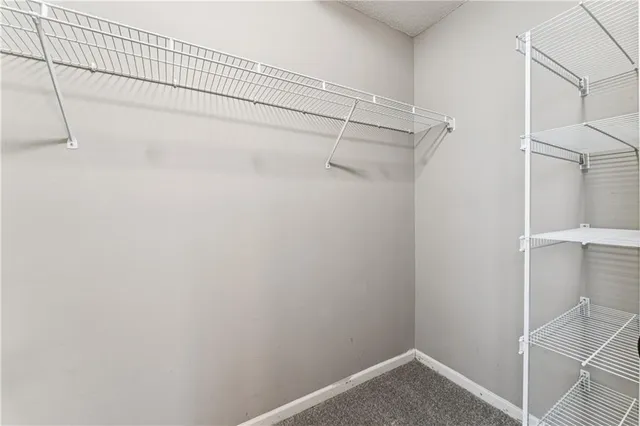 $385,000 | 571 West Northview Street, Olathe, KS 66061