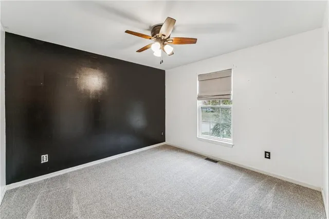 $385,000 | 571 West Northview Street, Olathe, KS 66061