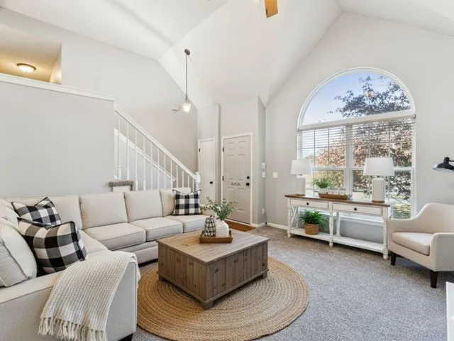 $375,000 | 571 West Northview Street, Olathe, KS 66061