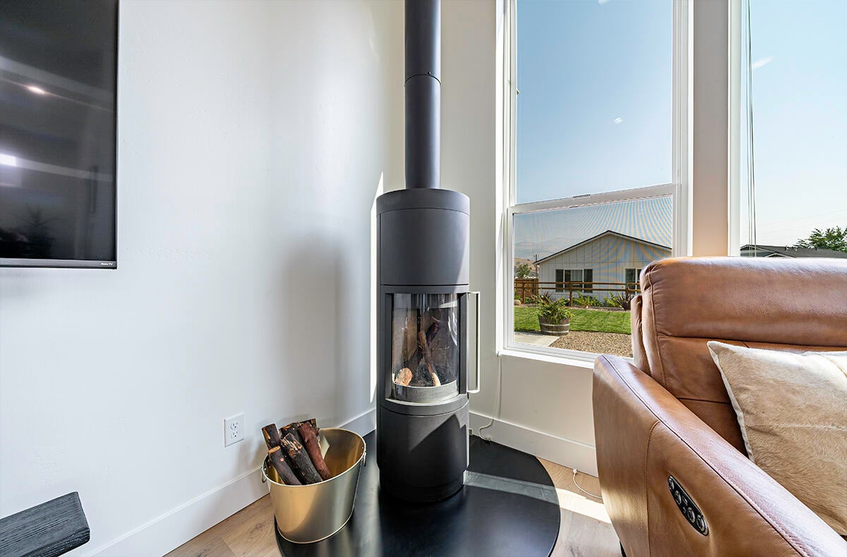 157 Autumn Ridge Court Talent, OR 97540 - Photo 25 of 55 DSC01197-Edit