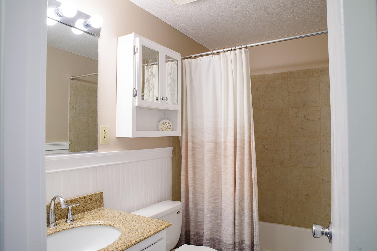 110 English Village Road, Unit 301 Manchester, NH 03102 - Photo 11 of 15 Gallery Image 11