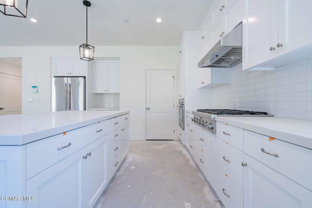 4699 Summit Avenue Simi Valley, CA 93063 - Photo 23 of 64