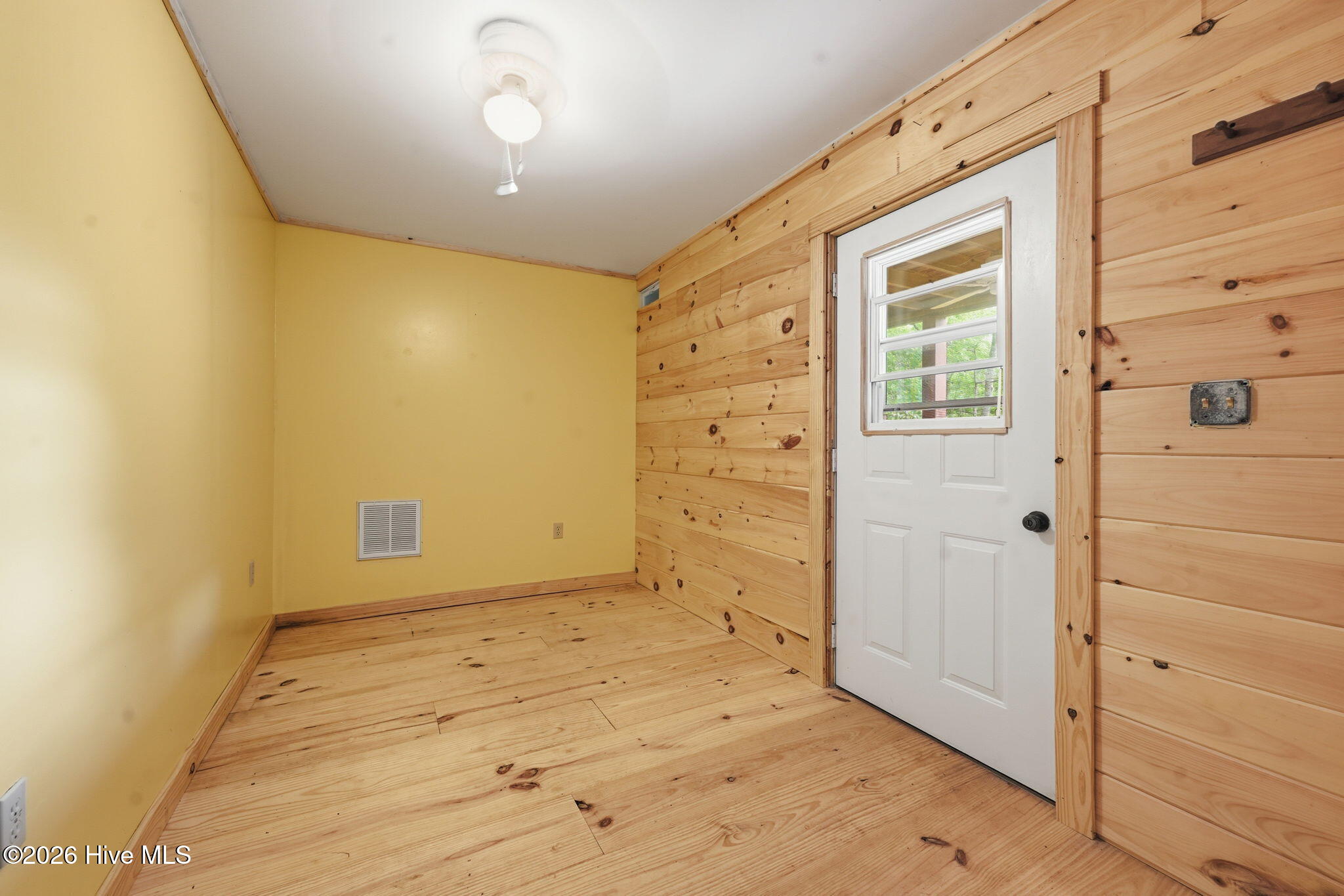 158 Mountain Stream Road Murphy, NC 28906 - Photo 29 of 40 29-web-or-mls-VDR_1329
