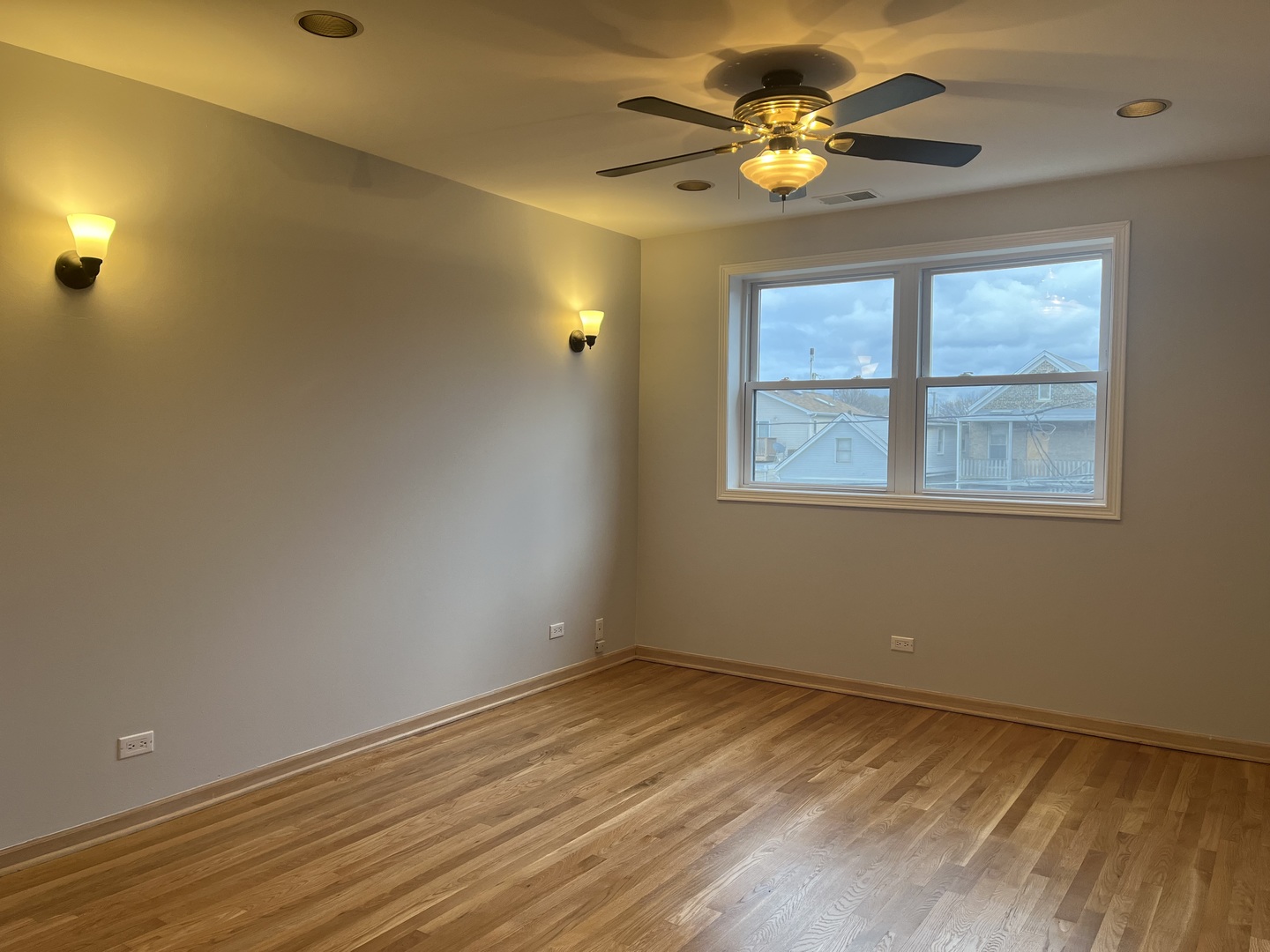 449 West 37th Street, Unit 2 Chicago, IL 60609 - Photo 8 of 14