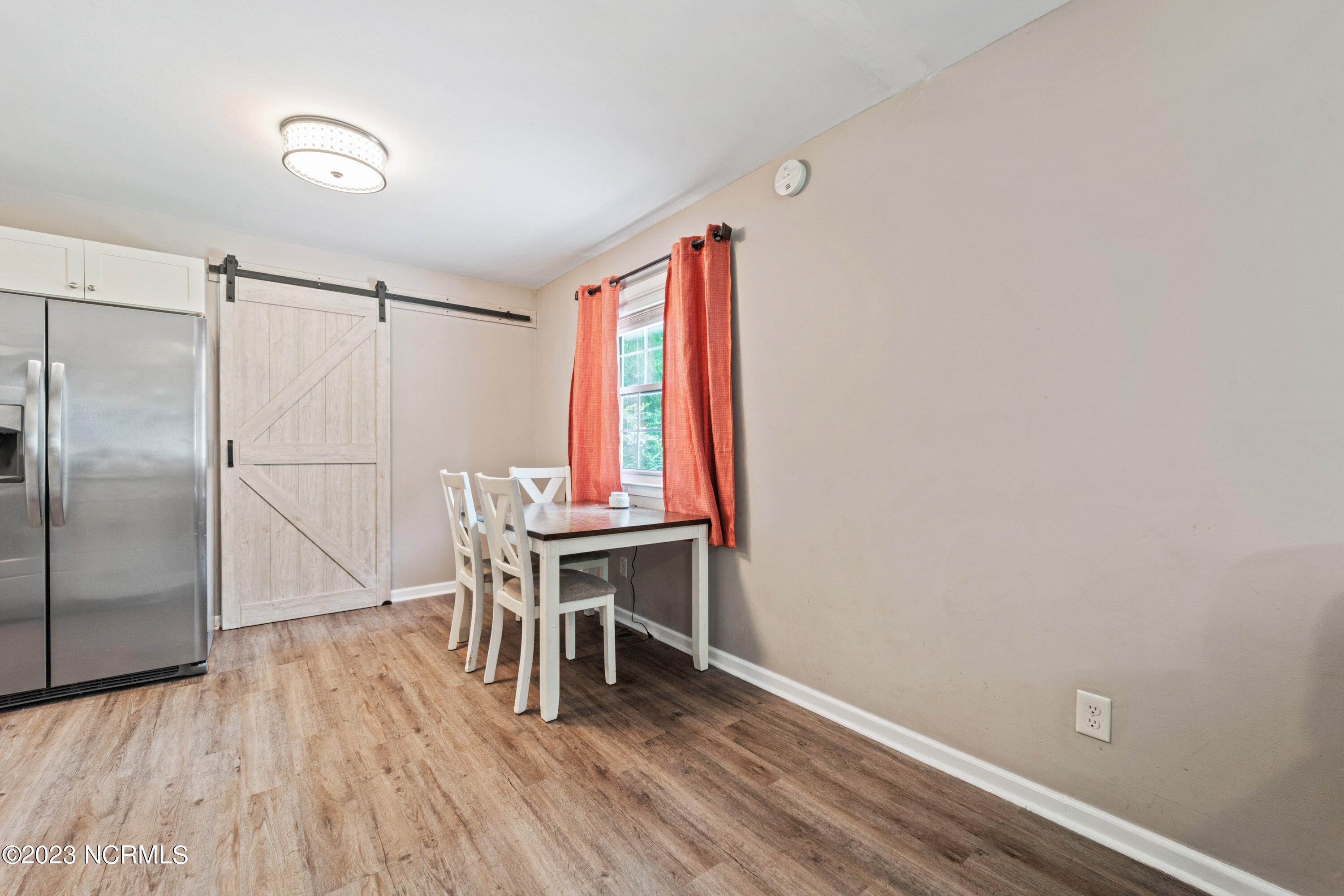 609 Dennis Road Jacksonville, NC 28546 - Photo 21 of 40 COMBO DINING